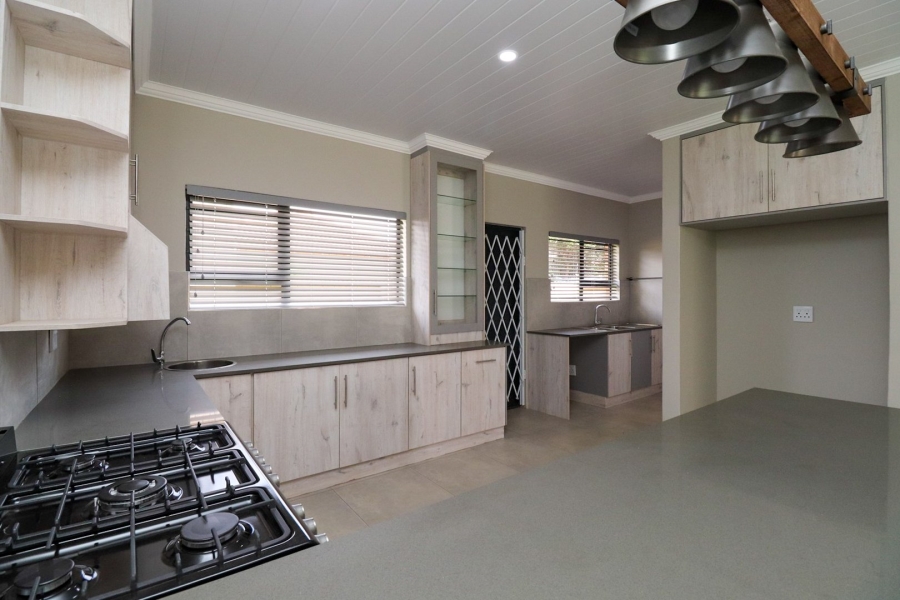 3 Bedroom Property for Sale in Flamwood North West